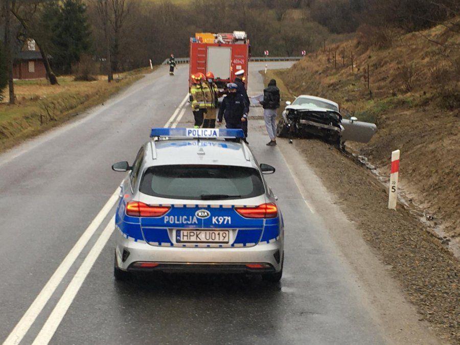 Zimno, mokro i ślisko – policja apeluje do kierowców