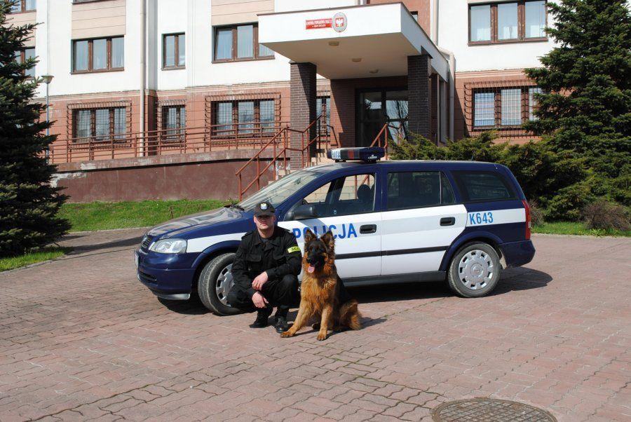 Policjanci żegnają swojego czworonożnego przyjaciela Kanto [ZDJĘCIA]