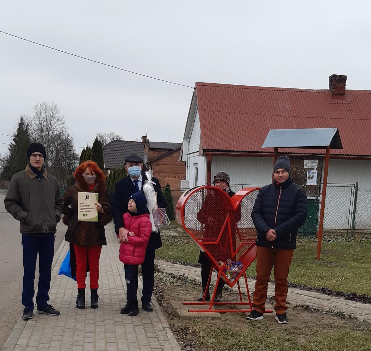 Nakrętkowe szaleństwo jak domino 