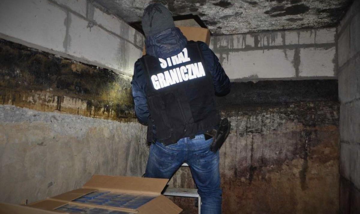 Pogranicznicy znaleźli papierosy warte 65 tys. zł. Mąż „wsypał” żonę