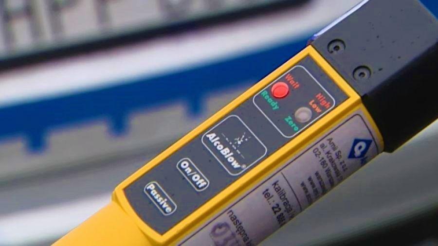 Otworzyli drzwi i nie mieli wątpliwości. Kierowca miał 2,5 promila