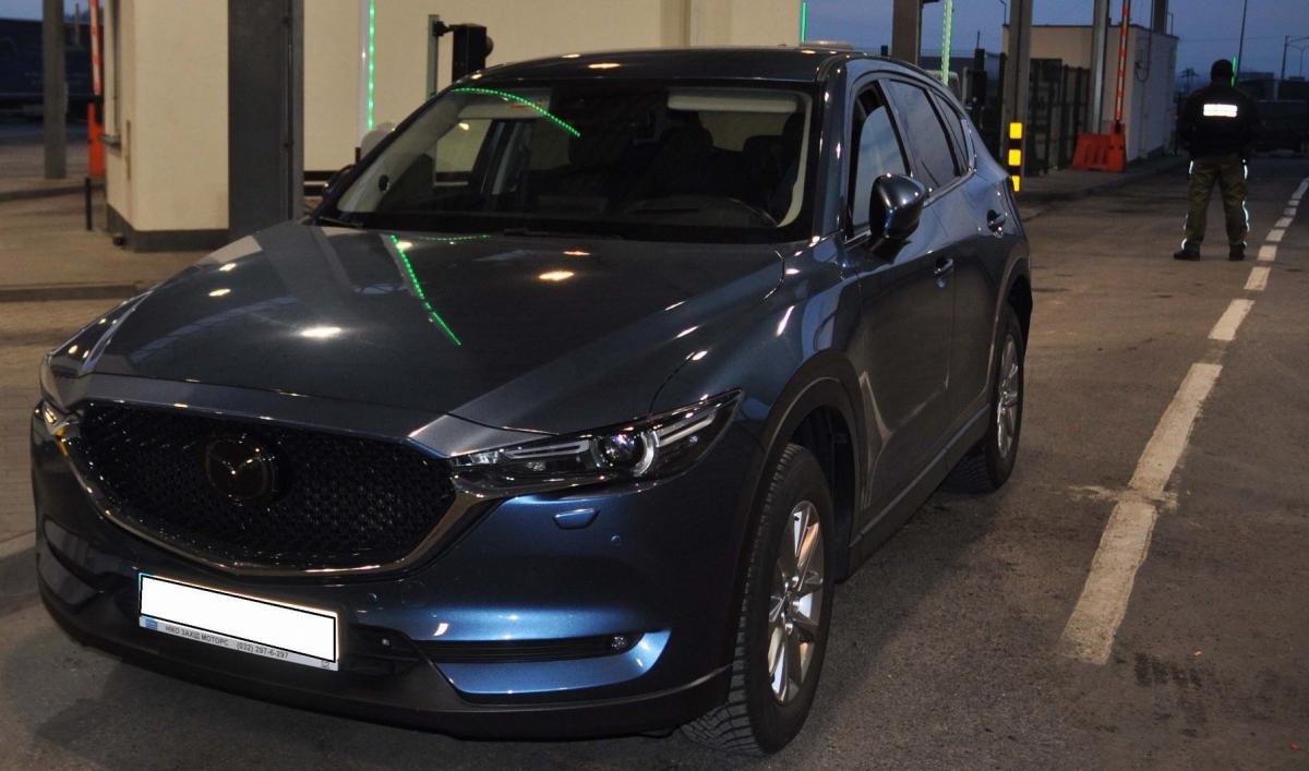 Luksusowa mazda zatrzymana na granicy w Medyce