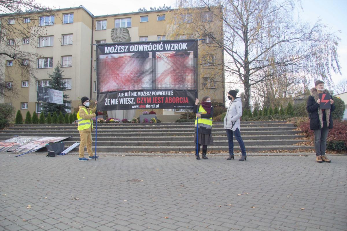Happening proliferów w Jarosławiu. Odzew znikomy