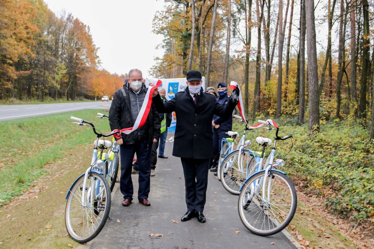 Już można jeździć! Ścieżka rowerowa oficjalnie otwarta [ZDJĘCIA]