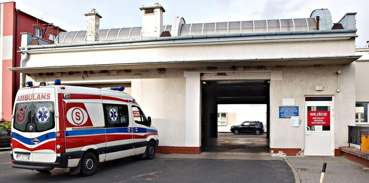 Brakuje miejsc w szpitalach. Ratownicy medyczni zdesperowani