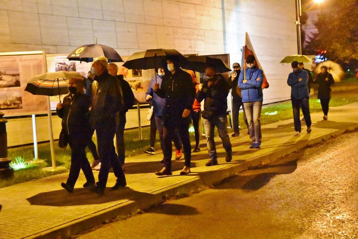 Pokojowy „spacer sprzeciwu” po Przemyślu [ZDJĘCIA]