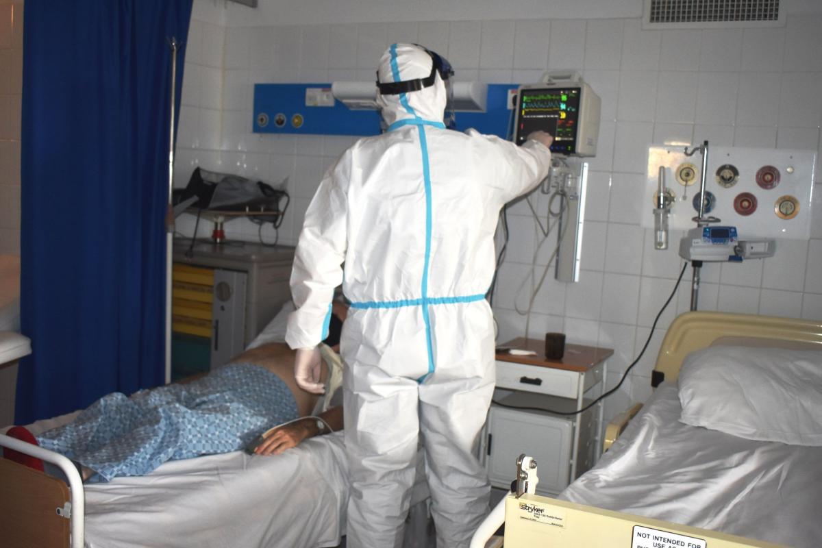 Przemyski szpital przedłuża wstrzymanie przyjęć pacjentów na 2 oddziałach