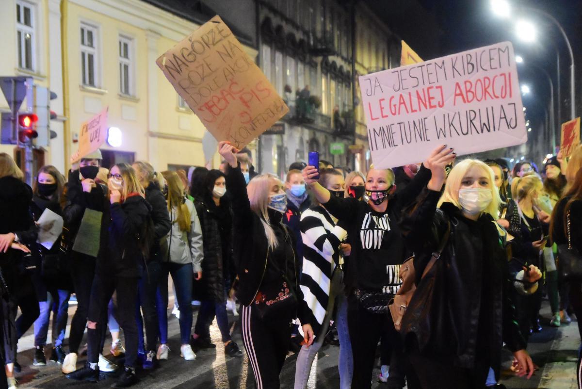 „To jest wojna”. Protesty na ulicach miast [ZDJĘCIA]
