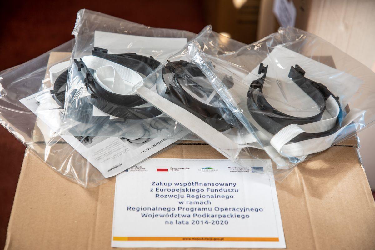 Medycy i ratownicy otrzymają środki ochrony osobistej