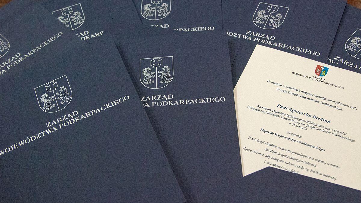 Nauczyciele bibliotekarze nagrodzeni
