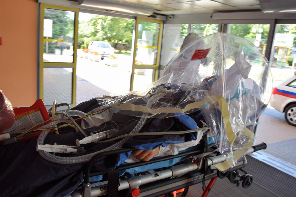 Kolejny rekord zakażeń i zgonów z powodu COVID-19