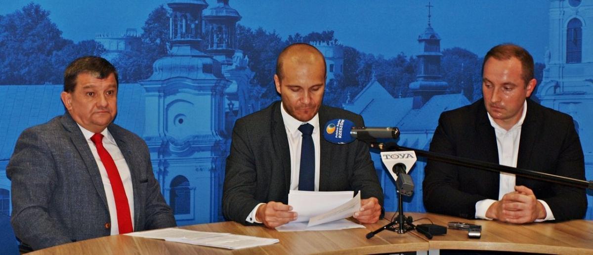 Prezydent Bakun bez absolutorium i wotum zaufania