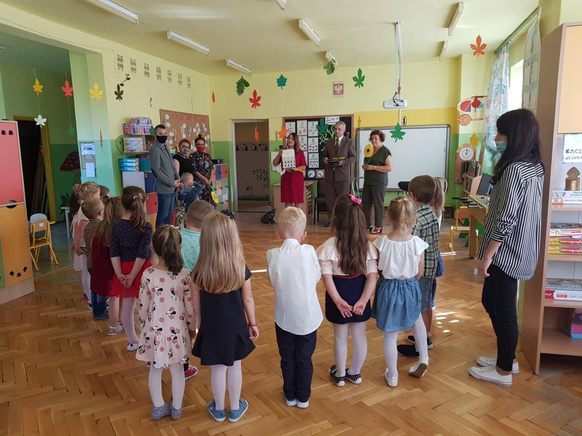 Przedszkolaki zmysłami chłoną wiedzę. Powstała Sala Doświadczania Świata [ZDJĘCIA]