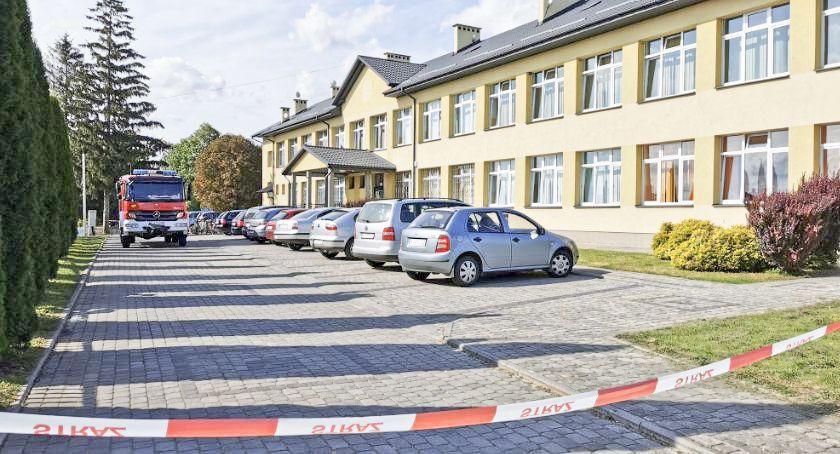 8 alarmów bombowych w regionie. Ewakuowano 855 osób ze szkoły średniej, 4 podstawówek i 3 przedszkoli