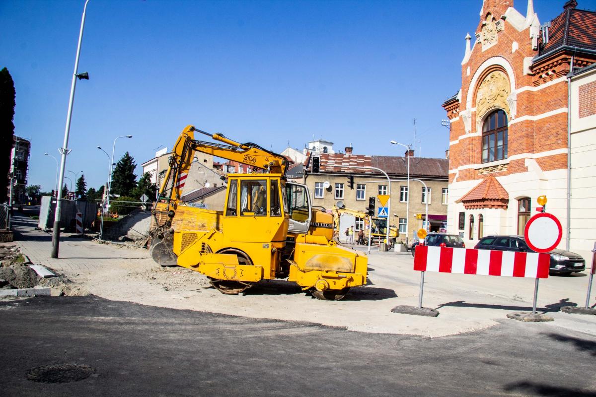 Utrudnienia w ruchu na pl. Mickiewicza do końca roku. A potem wchodzi Kraszewskiego