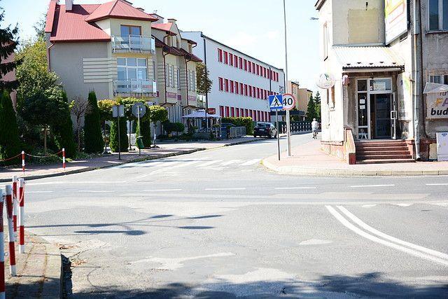 Uwaga, zmiany w organizacji ruchu przy Konopnickiej. Wprowadzono jednokierunkowy