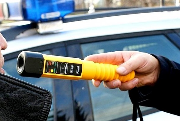 Miał blisko 2 promile i prowadził ciężarówkę na autostradzie