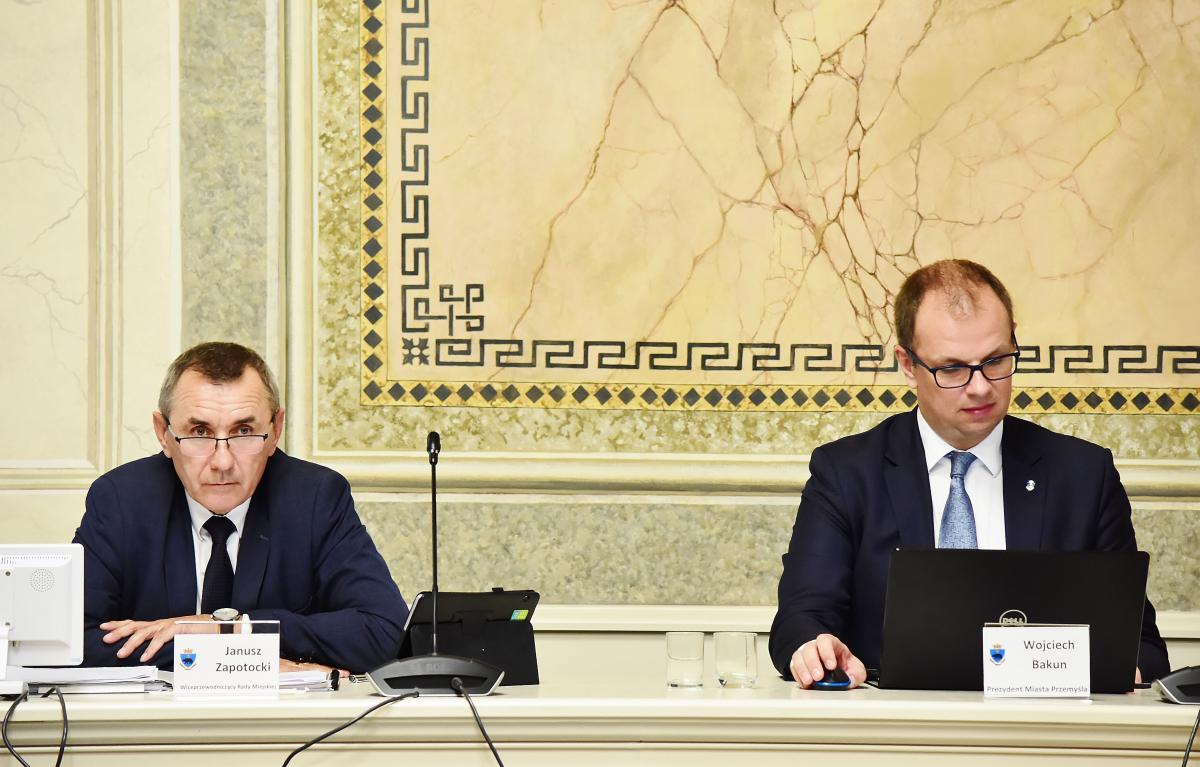 Cham, prostak, burak, czyli o gadaniu w emocjach