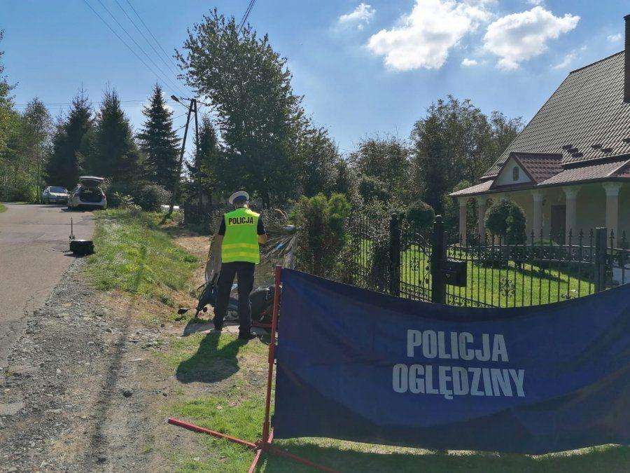 Motorowerzysta uderzył w betonowy przepust. Zginął na miejscu