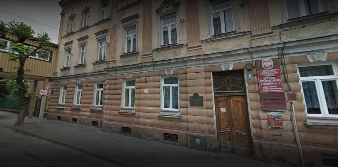 Koronawirus. Jedna z klas IV LO na nauczaniu zdalnym