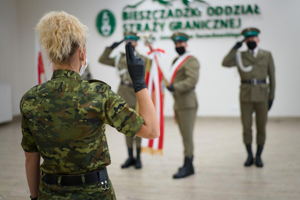 14 nowych funkcjonariuszy BiOSG w Przemyślu [ZDJĘCIA]