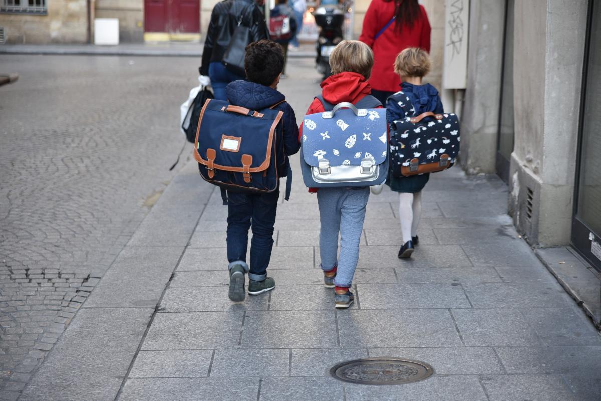 Uczniowie wracają do szkół. Placówki w gorączce przygotowań