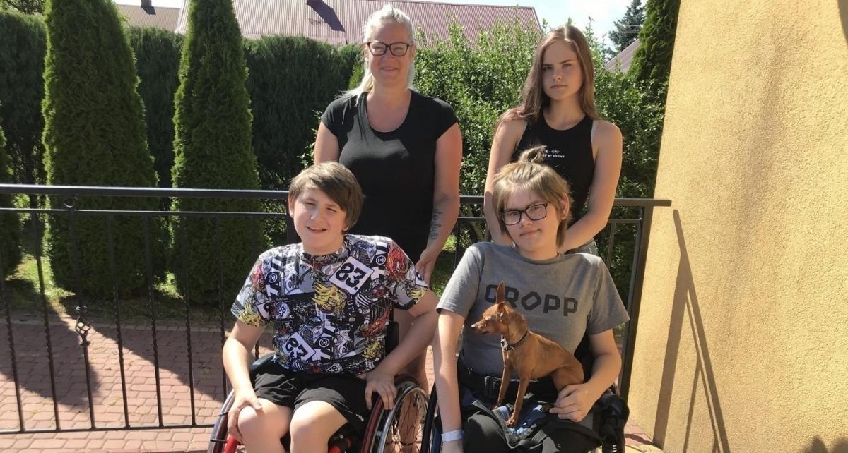 Samotna matka i troje ciężko chorych dzieci. Pomóżmy w zakupie specjalnego samochodu
