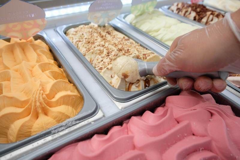 Sanepid kontrolował bary, restauracje, żarciowozy i... automaty do lodów
