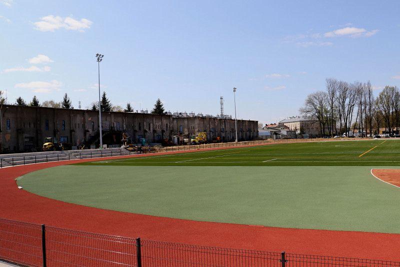 Drugi etap przebudowy stadionu przy Piekarskiej. Dokończą trybuny, zbudują parking
