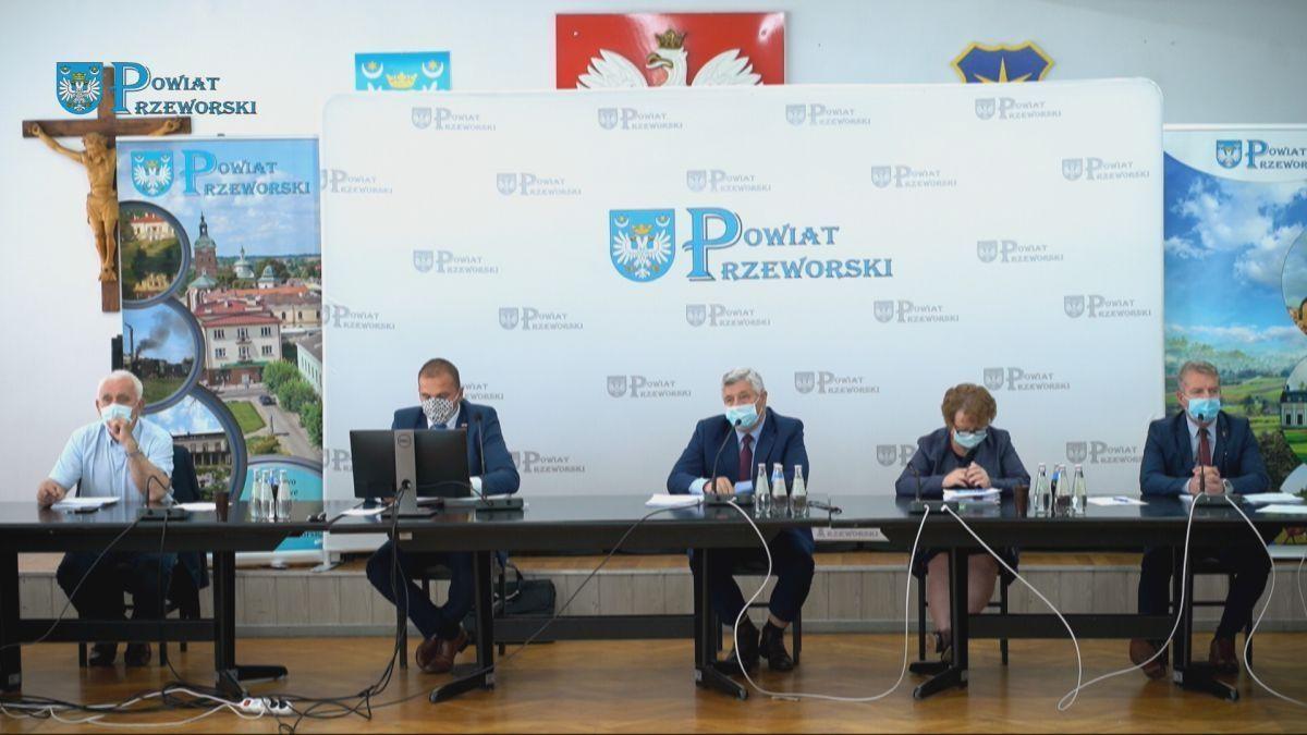 Rok zamknięty z nadwyżką budżetową