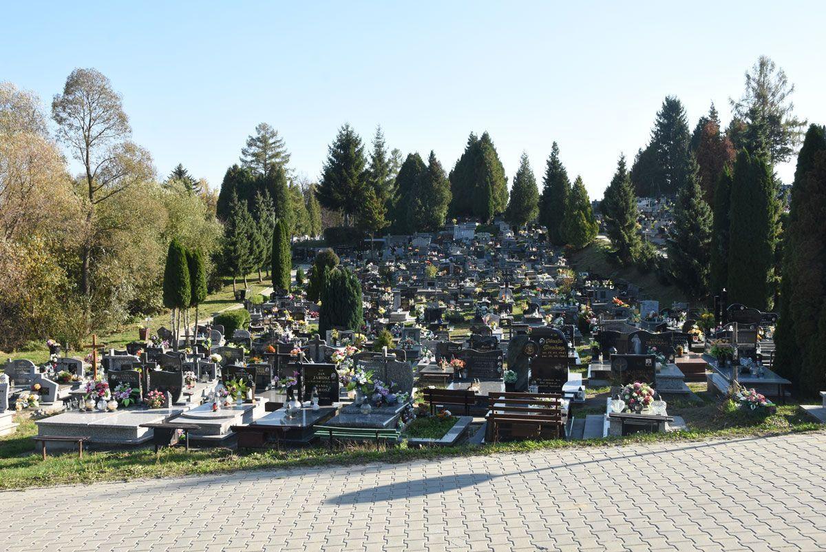 Woda, zamiast rowem, płynie drogą [SYGNAŁY CZYTELNIKÓW]