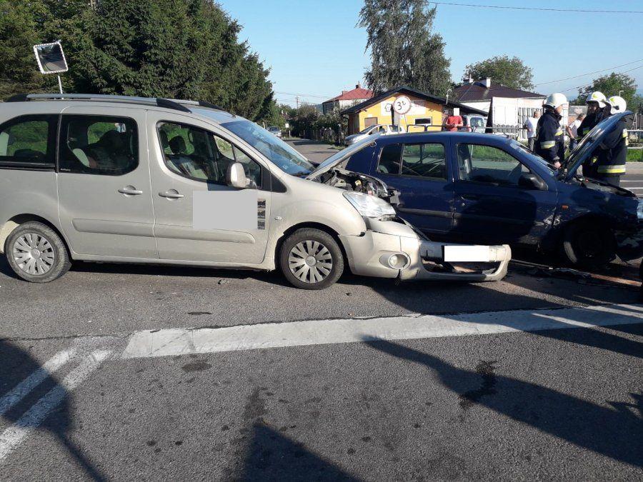 Nie ustąpił pierwszeństwa, doprowadził do zderzenia [ZDJĘCIA]