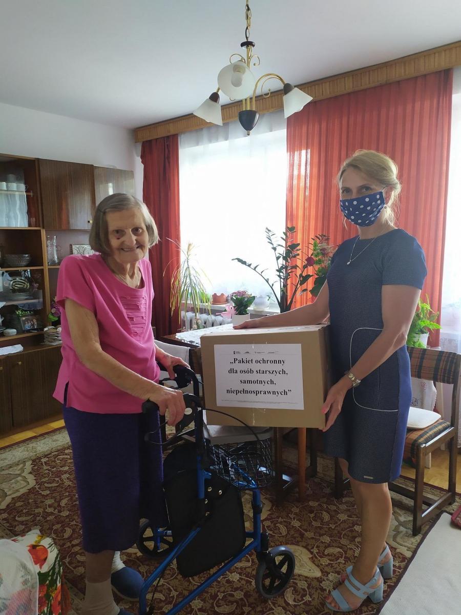 Samotnym, starszym i niepełnosprawnym w czasach epidemii