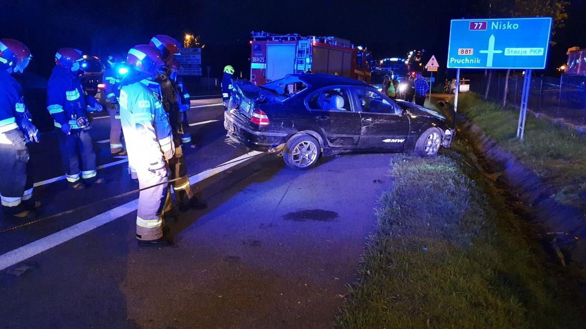 Straciła panowanie nad bmw i wjechała do rowu [ZDJĘCIA]