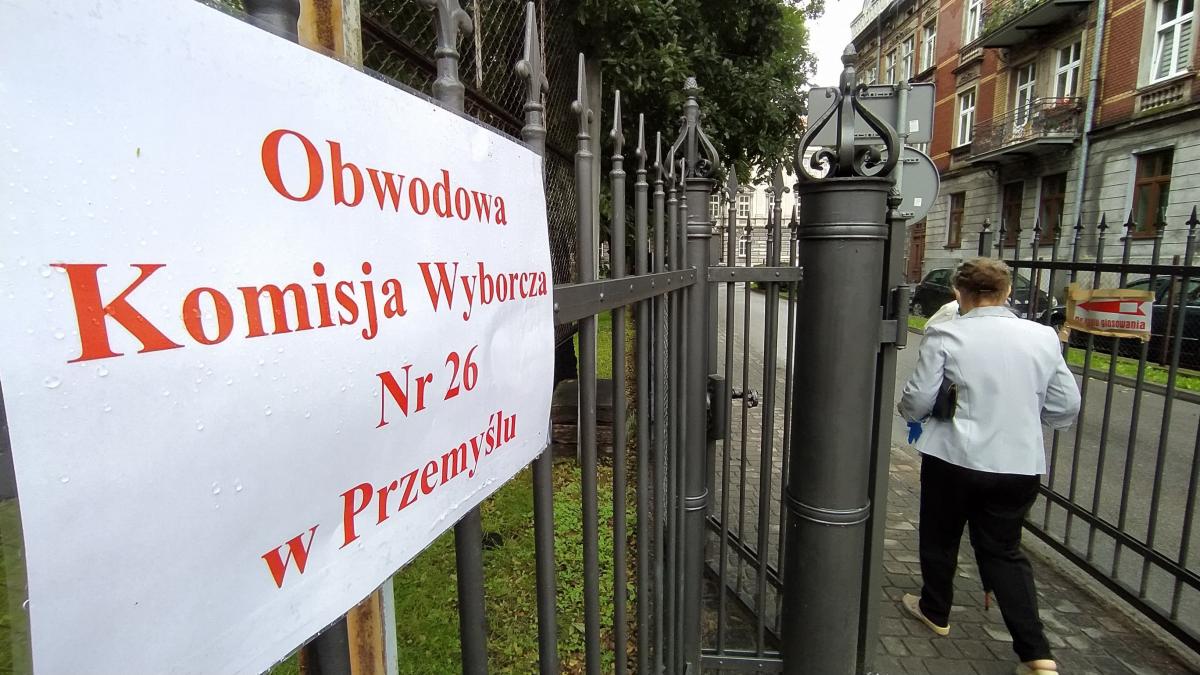 W powiecie przemyskim znowu najniższa frekwencja. Tak głosowały miasta, gminy i powiaty Podkarpacia