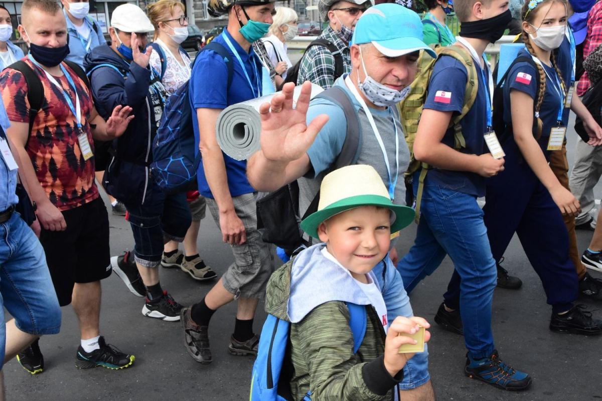 Z Przemyśla wyruszyła pielgrzymka na Jasną Górę [ZDJĘCIA]