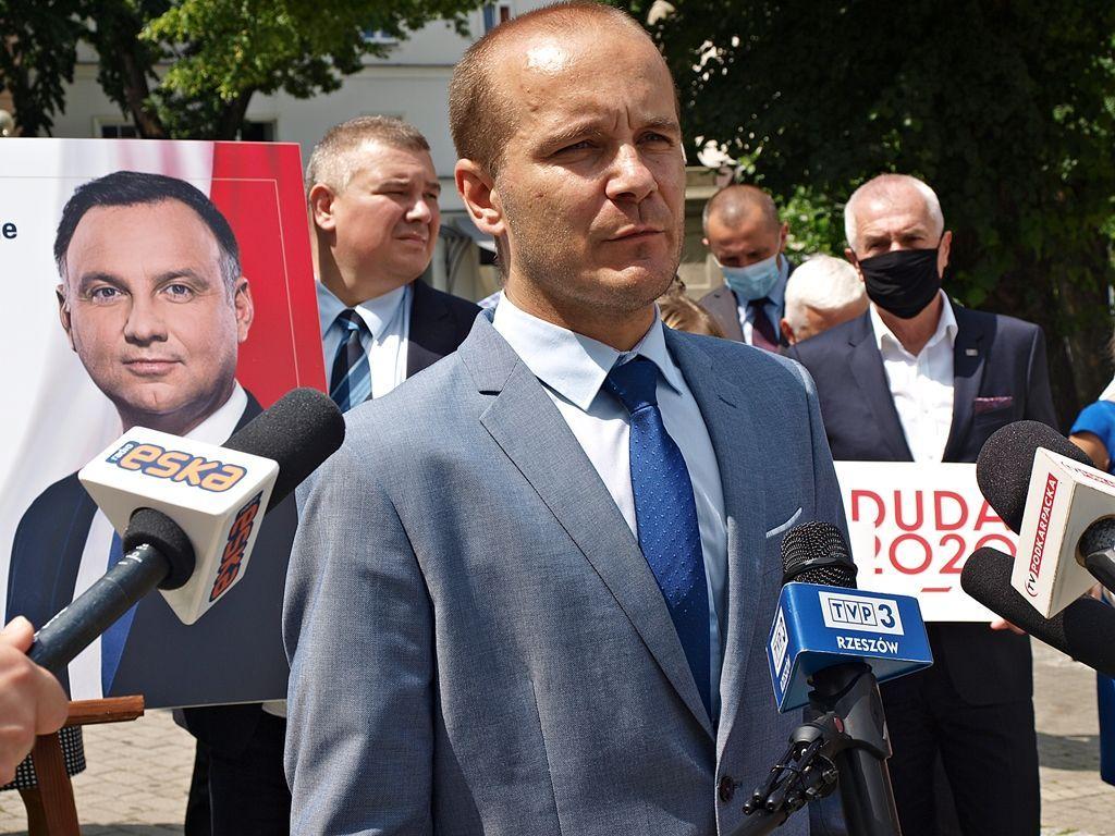 Przemyska policja wyłącza się z postępowań