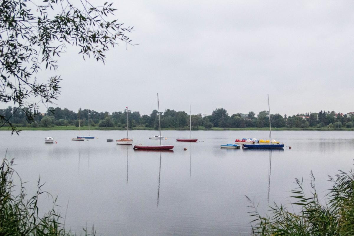 „Plażing” w maseczce? Gdzie w tym sezonie odpoczniemy nad wodą?