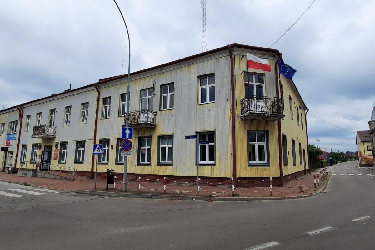 Władze Cieszanowa będą urzędować w nowym gmachu
