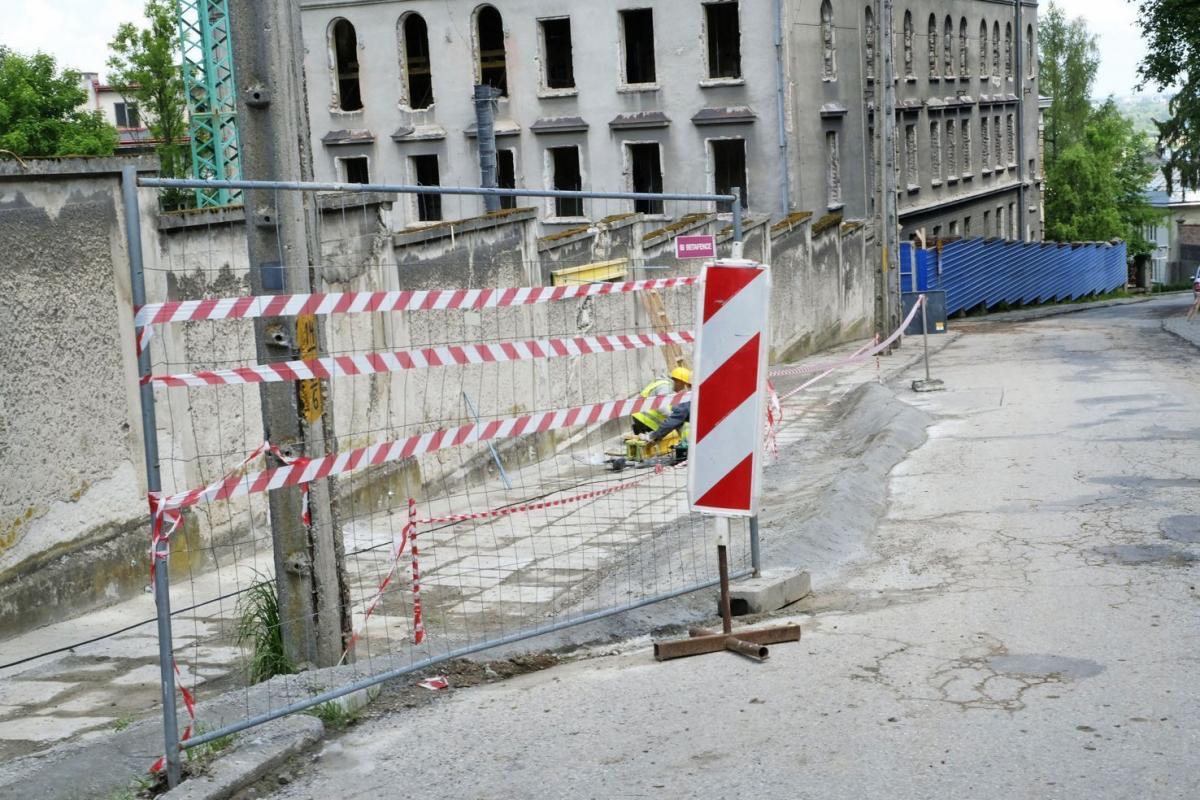 Ulica Tatarska czasowo wyłączona z ruchu pojazdów