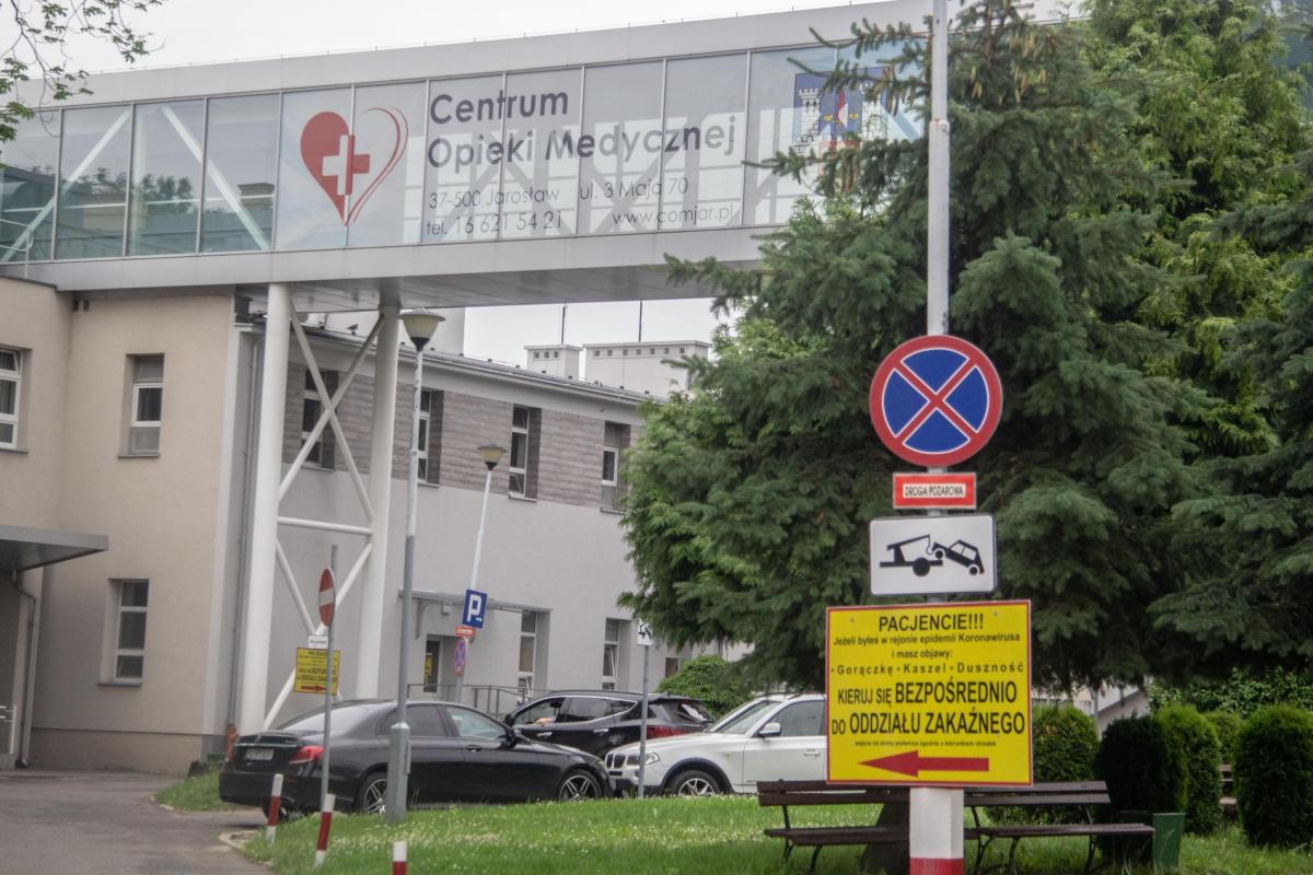 W sobotę 10, w niedzielę 9, w poniedziałek 12. Rośnie liczba zakażeń