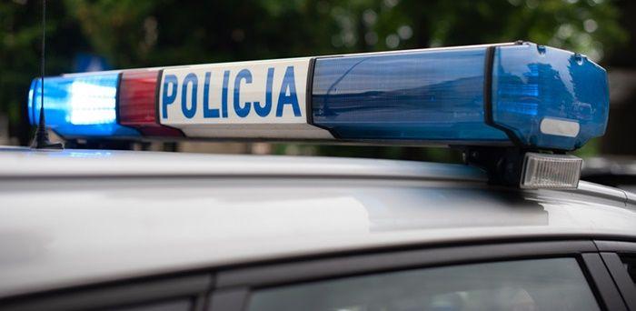 Narozrabiała toyotą. Bez prawa jazdy, z promilami...