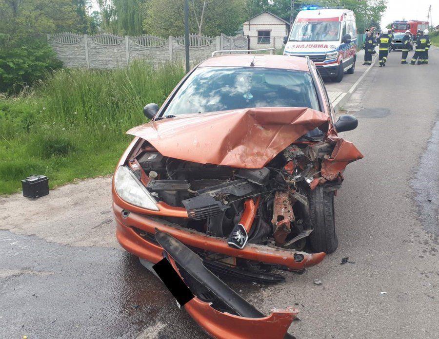 Czołowe zderzenie w Sieteszy. Sprawca był pijany