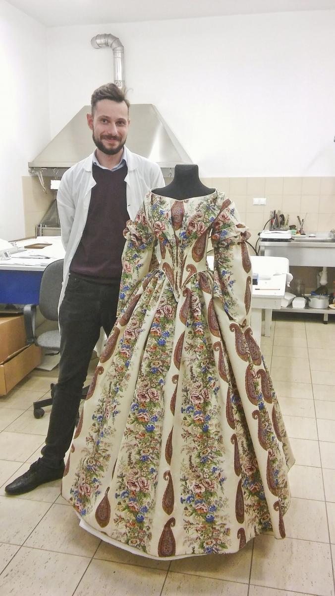 Unikat sztuki krawieckiej w przemyskim muzeum