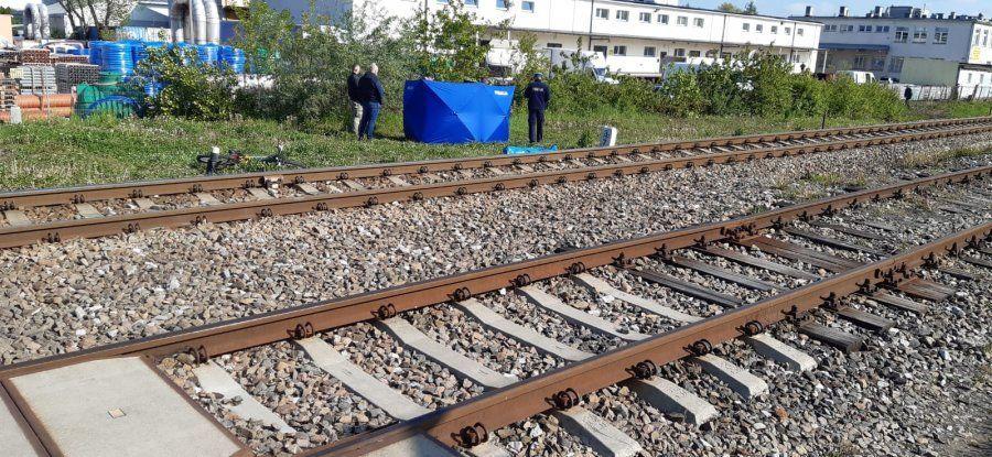 Tragiczny wypadek na przejeździe kolejowym [ZDJĘCIA]