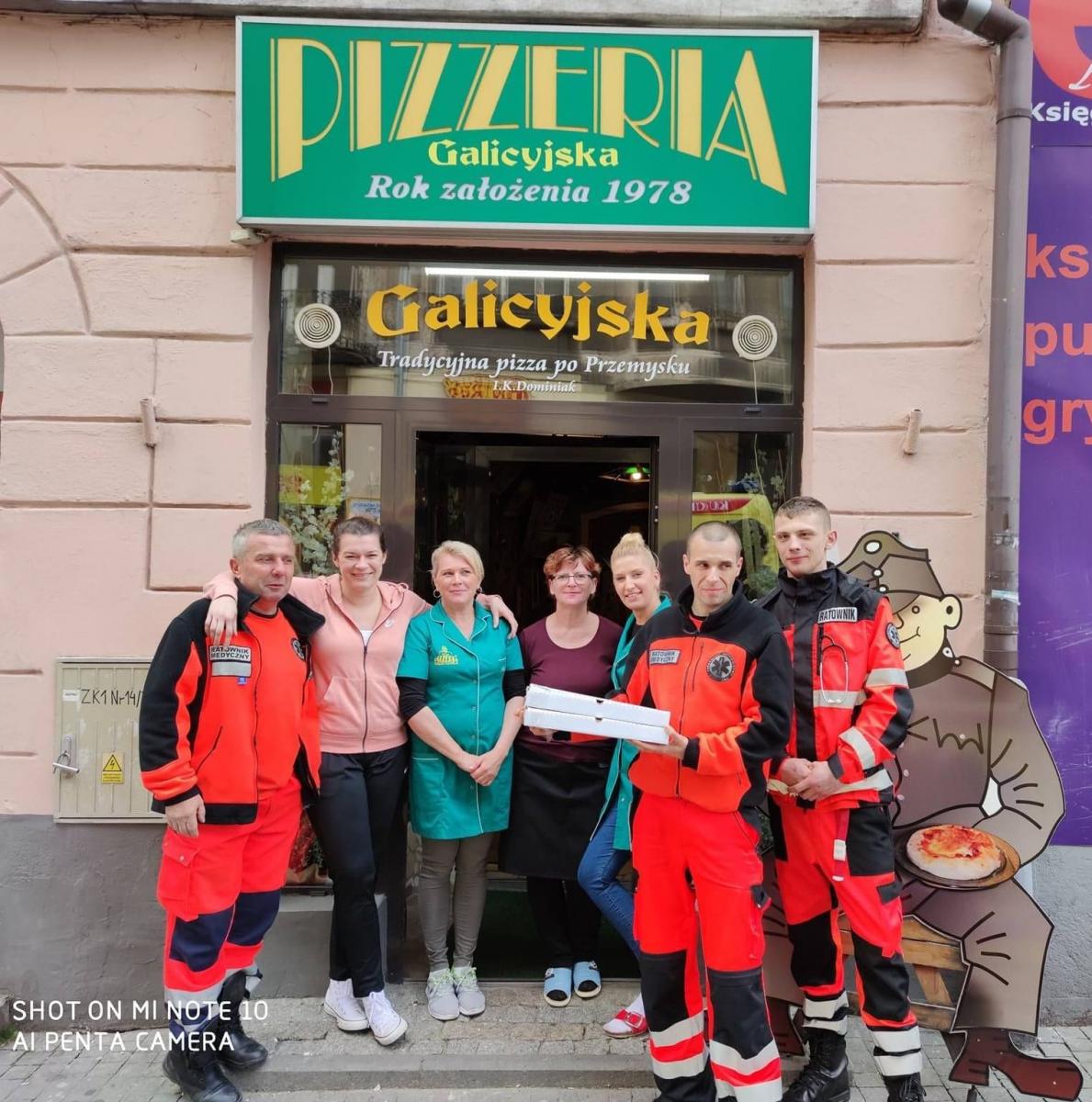 Przemyskie lokale przygotowują swoje specjały dla ratowników ♥ [ZDJĘCIA]