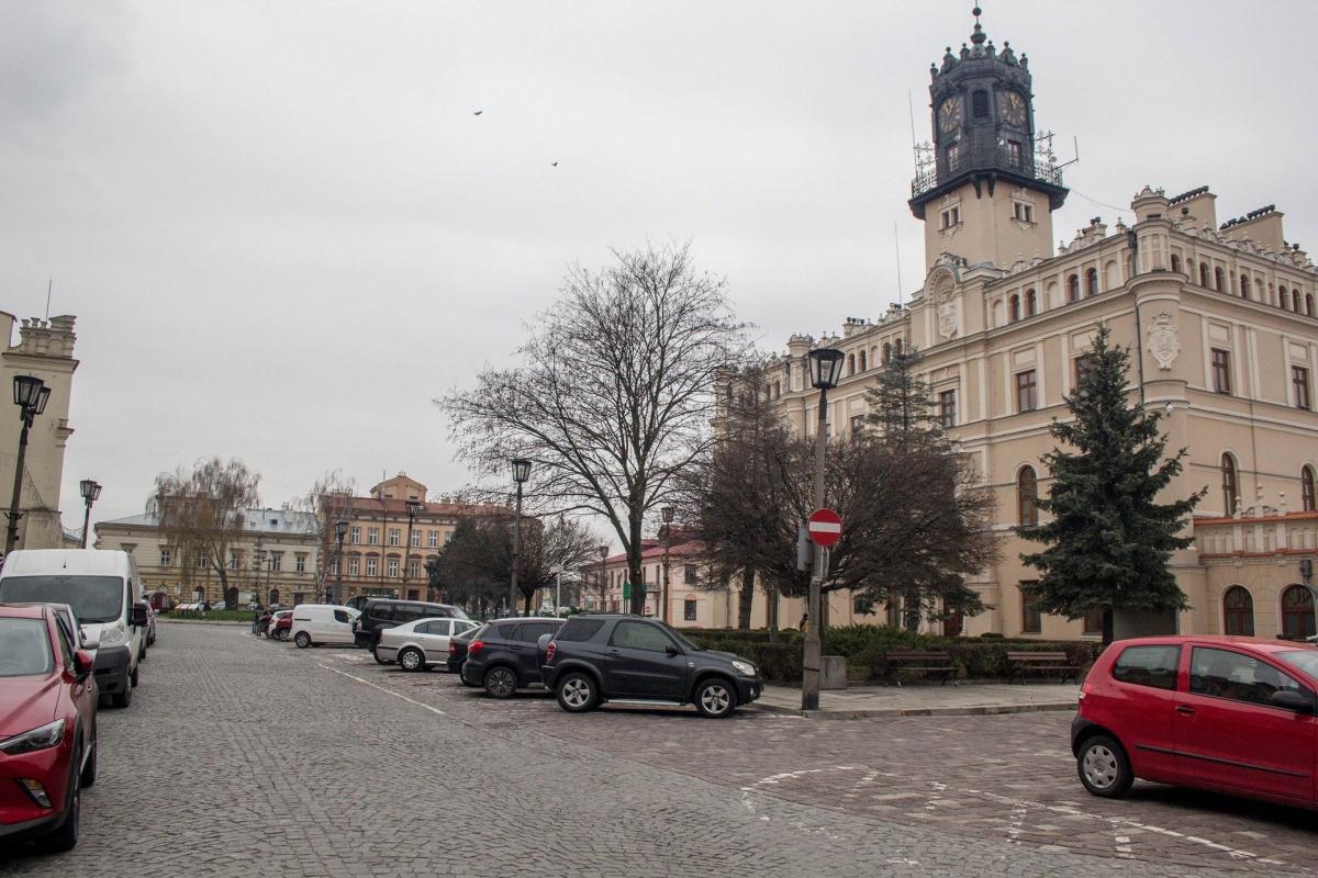 Koronawirus: Lista zmian w funkcjonowaniu miejskich instytucji w Jarosławiu