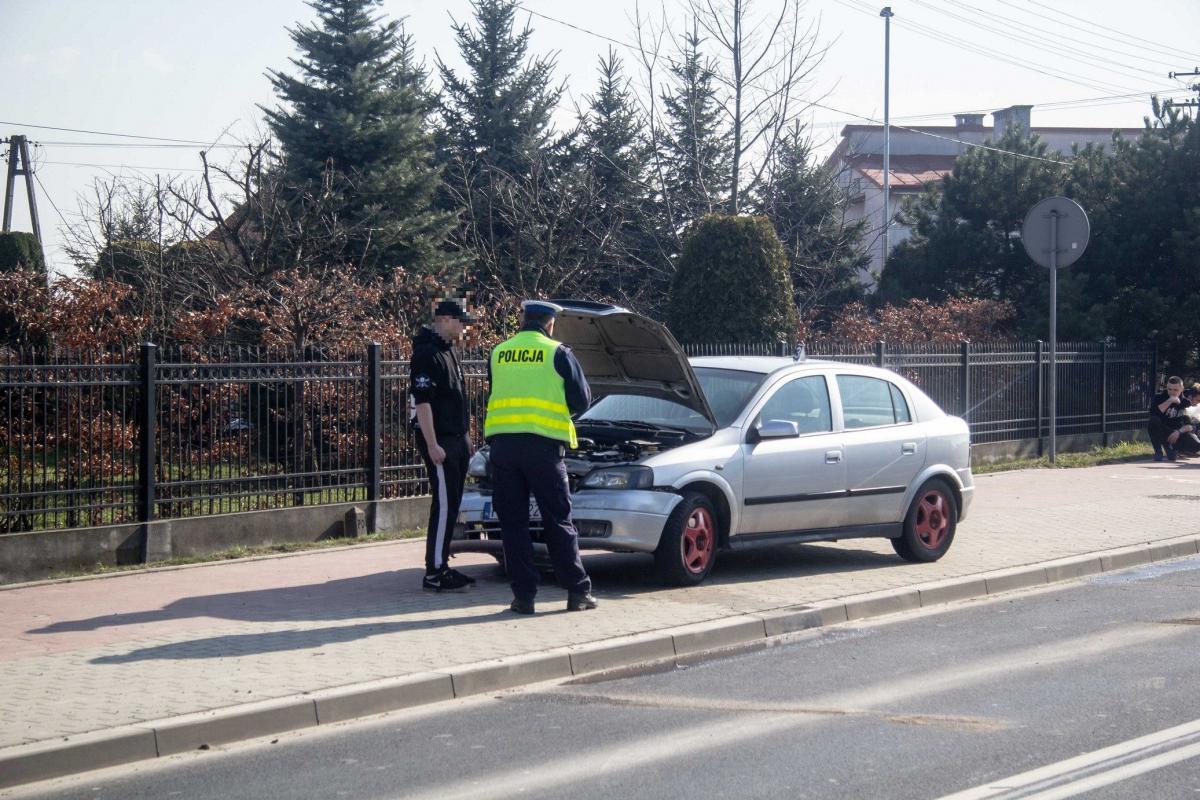 3 auta zderzyły się w Widnej Górze [ZDJĘCIA