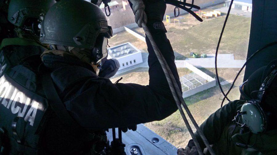 Black Hawk nad Rzeszowem – tak ćwiczyli kontrterroryści [ZDJĘCIA]