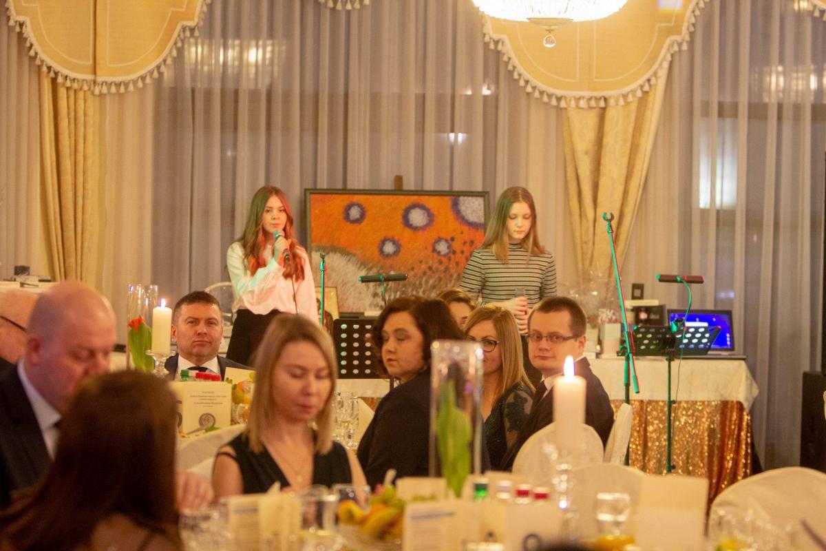 Bal na rzecz hospicjum